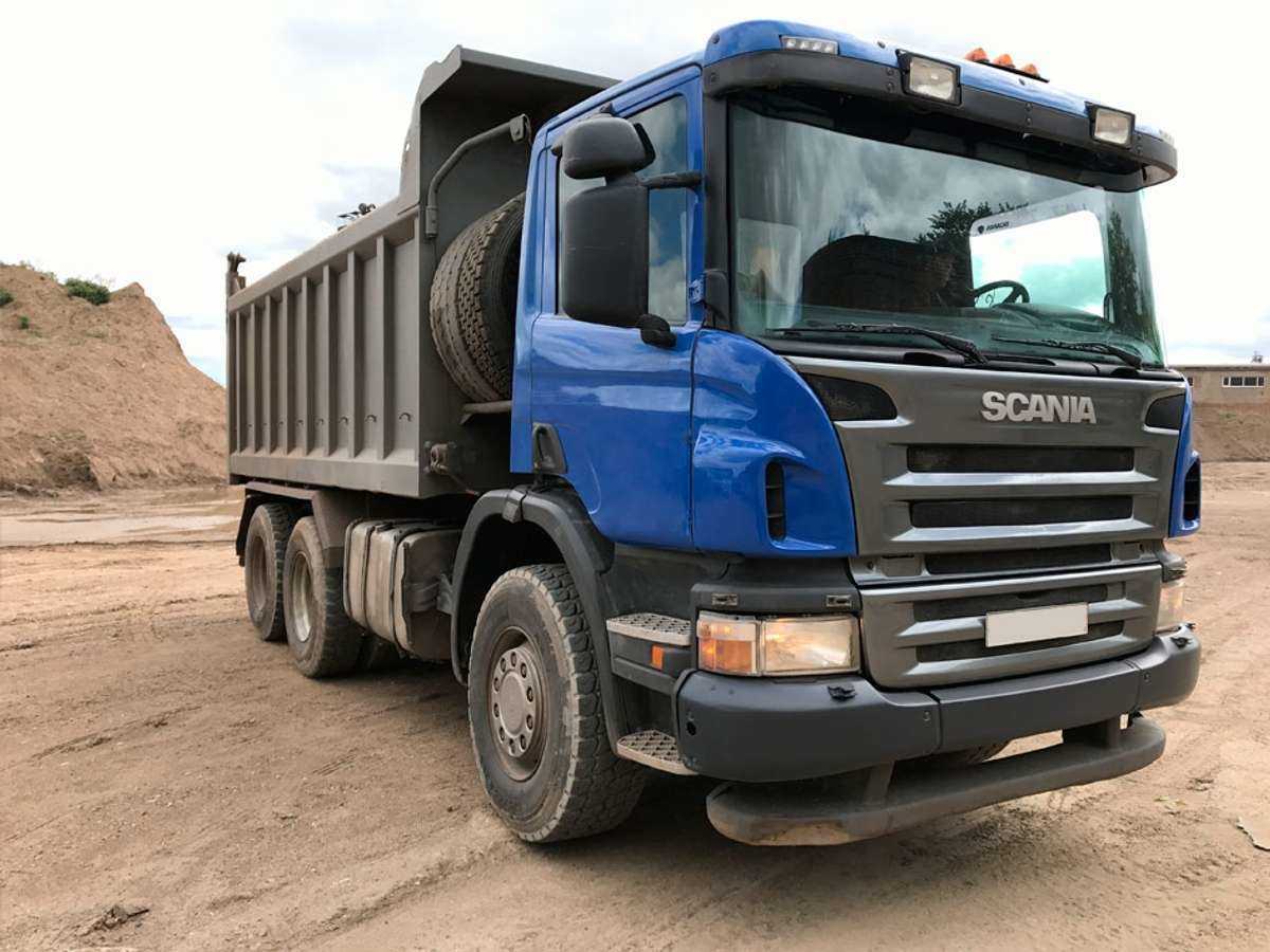 30 тонн. Скания самосвал p330. Скания p380 cb6x4ehz. Scania p380 6x6 самосвал. Скания р440 самосвал.